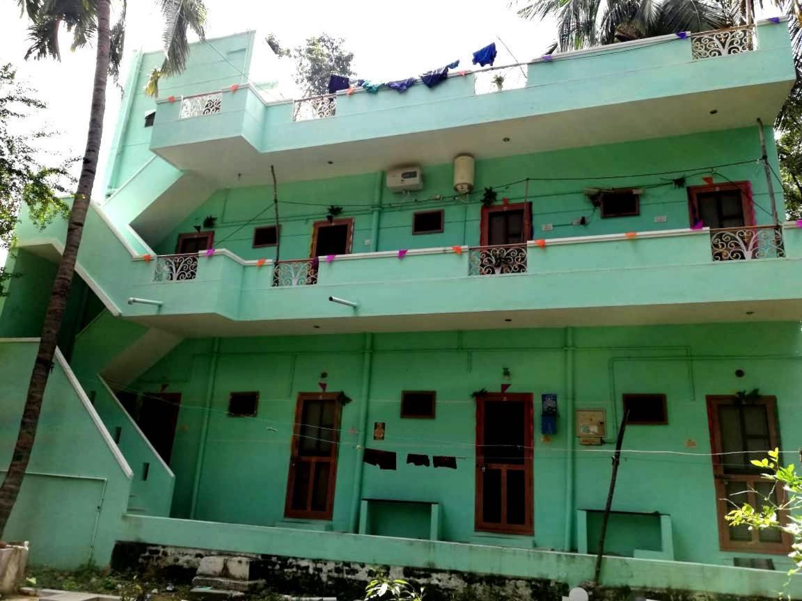 Sri Shankaraa Guest House Tiruvannāmalai Zewnętrze zdjęcie