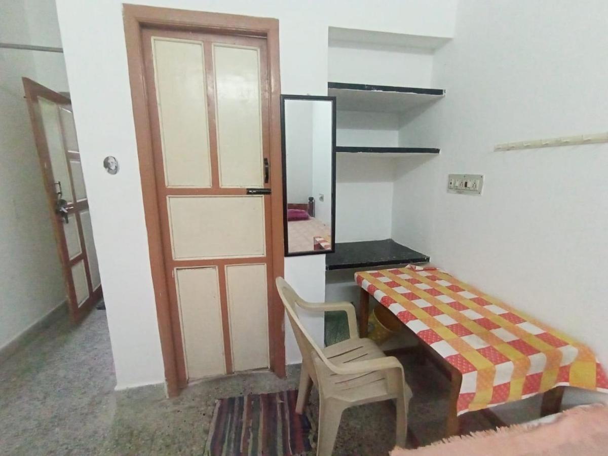 Sri Shankaraa Guest House Tiruvannāmalai Zewnętrze zdjęcie