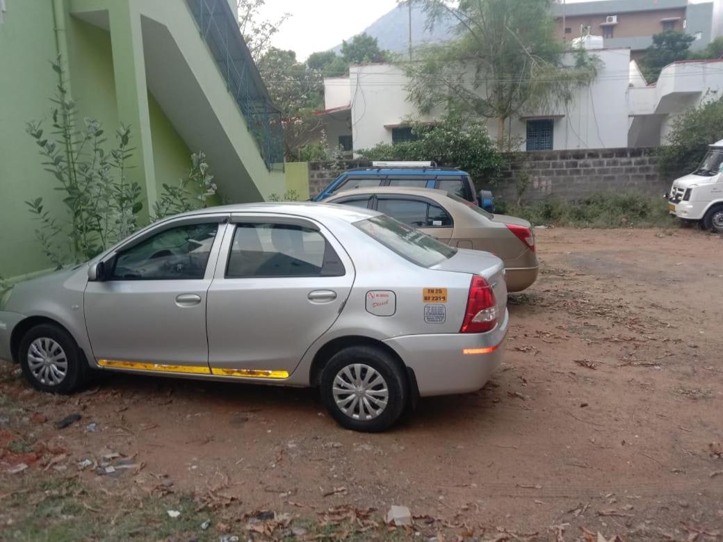Sri Shankaraa Guest House Tiruvannāmalai Zewnętrze zdjęcie